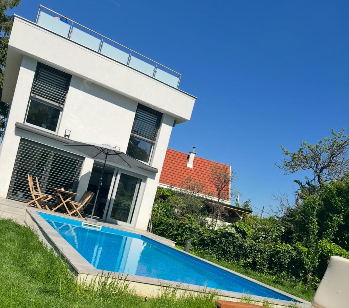 Villa Jaeger Mit Pool In Wien Bagian luar foto